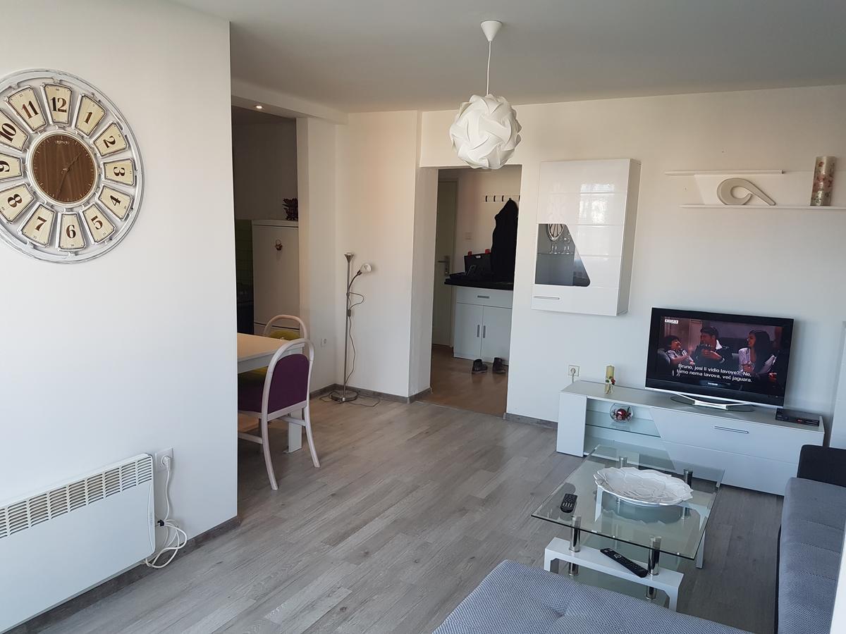 Apartman Vuk - Stan Na Dan 바냐루카 외부 사진